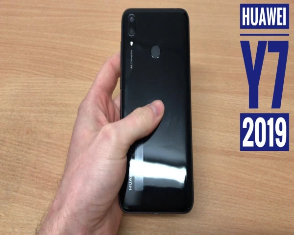 Huawei Y7 (2019) display