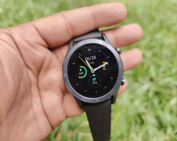 Realme TechLife Watch R100