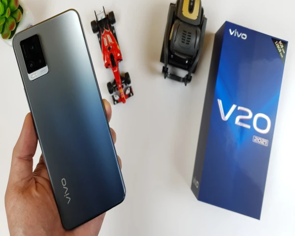 Vivo V20 2021